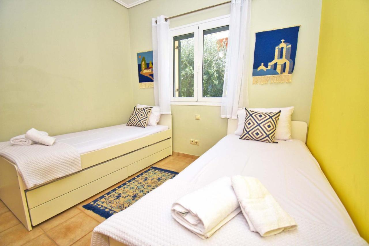 Pebbles And Sea At Barbati With Shared Pool Apartamento Exterior foto