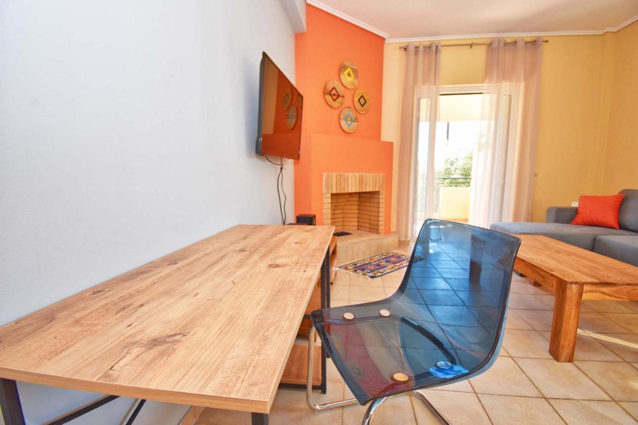 Pebbles And Sea At Barbati With Shared Pool Apartamento Exterior foto